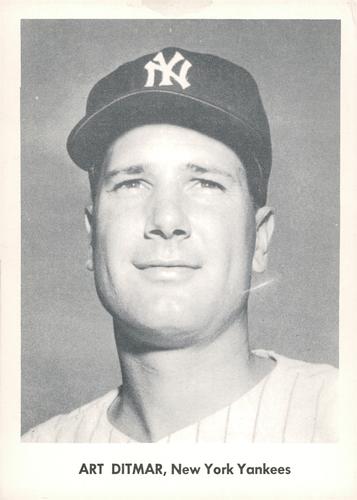 1957 Jay Publishing New York Yankees Picture Portfolio 5x7 #NNO Art Ditmar Front