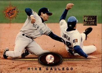 1995 Topps - Stadium Club First Day Issue #179 Mike Gallego Front