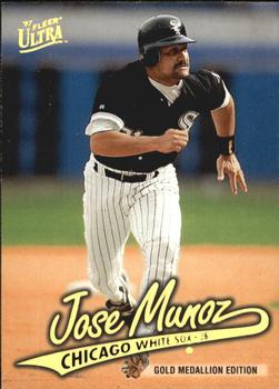 1997 Ultra - Gold Medallion #G42 Jose Munoz Front