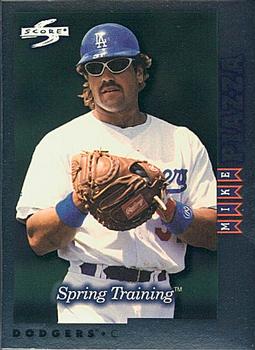 1998 Score Rookie & Traded - Showcase Series #RTPP156 Mike Piazza Front