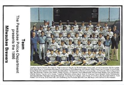 1986 Milwaukee Brewers Police - Pewaukee Police Department #NNO Milwaukee Brewers Team Photo Front