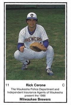 1986 Milwaukee Brewers Police - Waukesha PD and Independent Insurance Agents Of Waukesha #NNO Rick Cerone Front