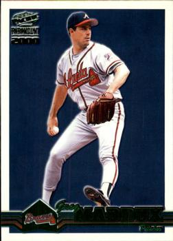 2000 Pacific Paramount - Green #24 Greg Maddux  Front