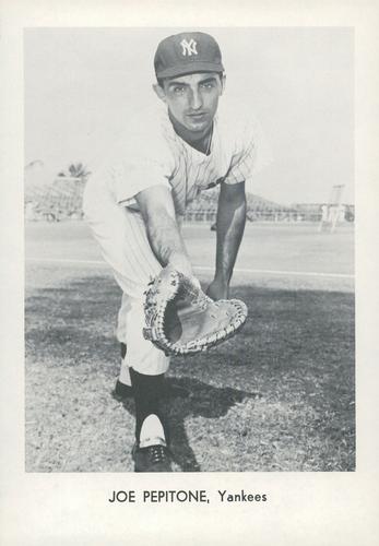 1965 Sports Service New York Yankees Set B #NNO Joe Pepitone Front