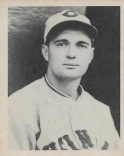 1939 Play Ball #77 Lew Riggs Front