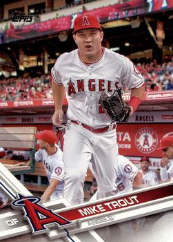 2017 Topps #20 Mike Trout Front