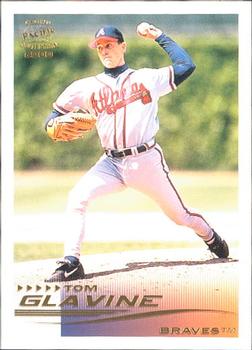 2000 Pacific Crown Collection #20 Tom Glavine Front