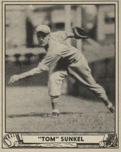 1940 Play Ball #110 Tom Sunkel Front