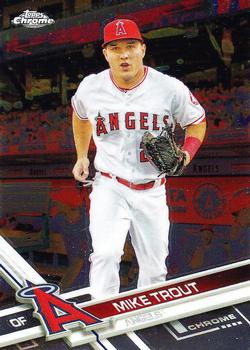 2017 Topps Chrome #200 Mike Trout Front