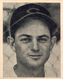1940 Harry Hartman Cincinnati Reds (W711-2) #NNO Willard Hershberger Front