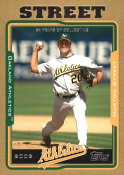 2005 Topps Updates & Highlights - Gold #UH54 Huston Street Front