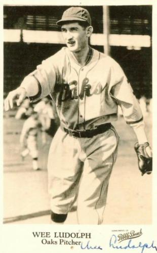 1935 Pebble Beach Clothiers #NNO Willie Ludolph Front