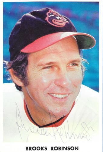 1974 Baltimore Orioles Photocards #NNO Brooks Robinson Front