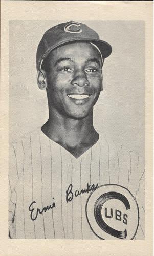 1972 Chicago Cubs Black and White Picture Pack A #NNO Ernie Banks Front