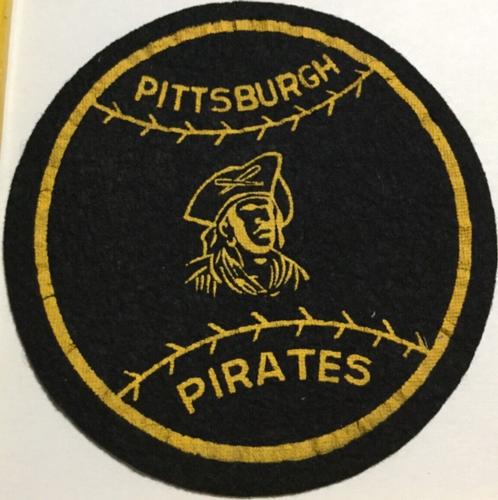 1956 Topps - Topps Felt Team Emblems #NNO Pittsburgh Pirates Front