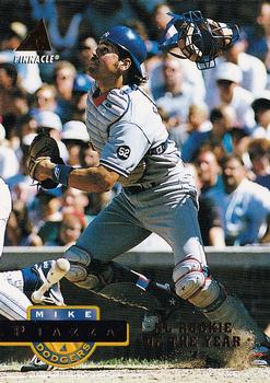 1994 Pinnacle #28 Mike Piazza Front