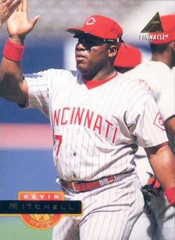 1994 Pinnacle #70 Kevin Mitchell Front