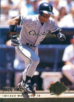 1994 Ultra #32 Joey Cora Front