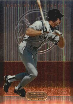 1995 Bowman's Best #26 Wade Boggs Front