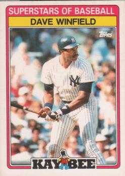 1989 Topps Kay-Bee Superstars of Baseball #32 Dave Winfield Front