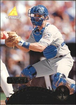1995 Pinnacle - Artist's Proofs #32 Todd Hundley Front