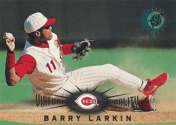 1995 Stadium Club - Virtual Reality #24 Barry Larkin Front