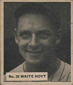 1936 World Wide Gum (V355) #39 Waite Hoyt Front