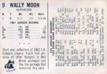 1962 Bell Brand Los Angeles Dodgers #9 Wally Moon Back