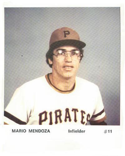1974 Pittsburgh Pirates Picture Pack #5 Mario Mendoza Front