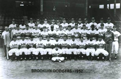 1947-66 Exhibits (W461) #NNO Brooklyn Dodgers - 1952 Front
