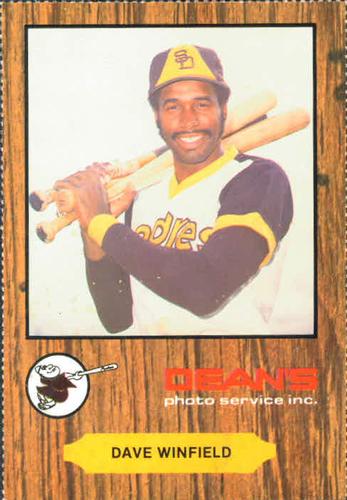 1979 Family Fun Center Dean's Photo San Diego Padres #11 Dave Winfield Front