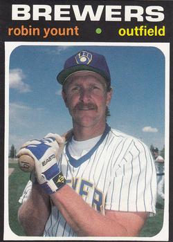 1991 SCD Baseball Card Price Guide Monthly #32 Robin Yount Front