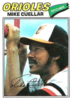 1977 Topps #162 Mike Cuellar Front