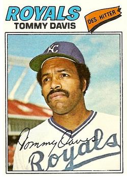 1977 Topps #362 Tommy Davis Front