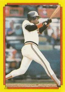 1988 O-Pee-Chee Stickers #233 Eddie Murray Front