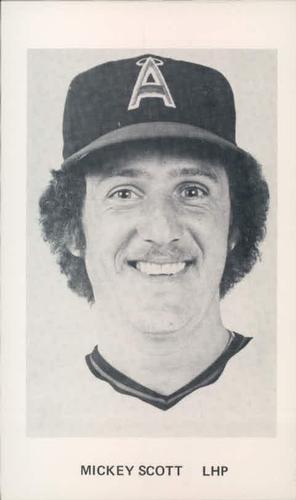 1976 California Angels Photocards #NNO Mickey Scott Front