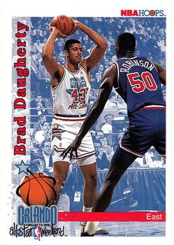 1992-93 Hoops #295 Brad Daugherty Front