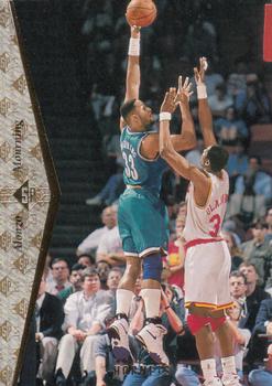 1994-95 SP #41 Alonzo Mourning Front