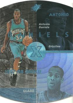 1997-98 SPx - Sky #47 Antonio Daniels Front