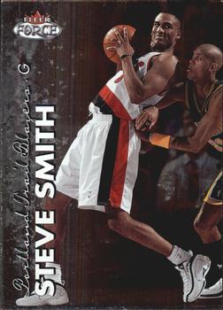 1999-00 Fleer Force #158 Steve Smith Front