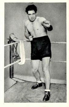 1935 United Tobacco World Famous Boxers #30 Don McCorkindale Front