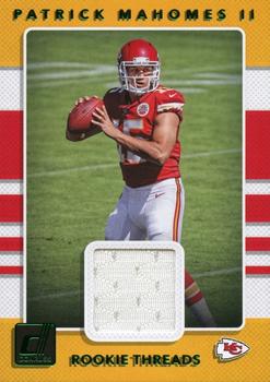 2017 Donruss - Rookie Threads Green #7 Patrick Mahomes II Front