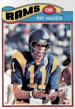 1977 Topps #18 Pat Haden Front