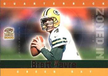 2000 Pacific Paramount - Zoned In #13 Brett Favre Front
