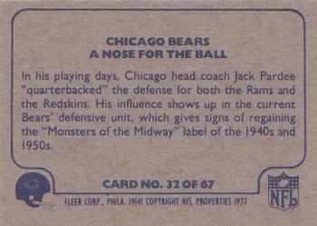 1977 Fleer Team Action #32 A Nose for the Ball Back
