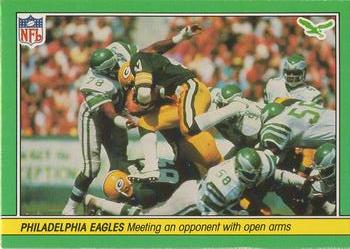 1984 Fleer Team Action #42 Meeting an Opponent with Open Arms Front