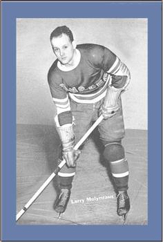 1934-43 Bee Hive Hockey Photos (Group 1) #NNO Larry Molyneaux Front