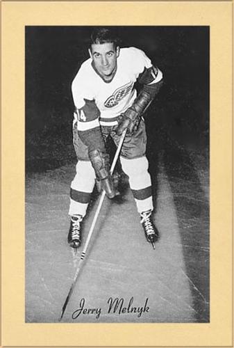 1944-64 Bee Hive Hockey Photos (Group 2) #NNO Gerry Melnyk Front
