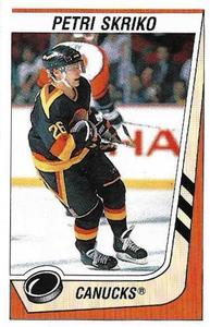 1989-90 Panini Hockey Stickers #147 Petri Skriko Front