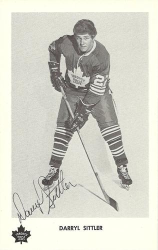 1970-71 Toronto Maple Leafs #NNO Darryl Sittler Front